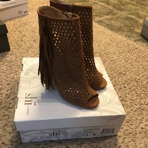 Shi by Journeys Rivera Heels